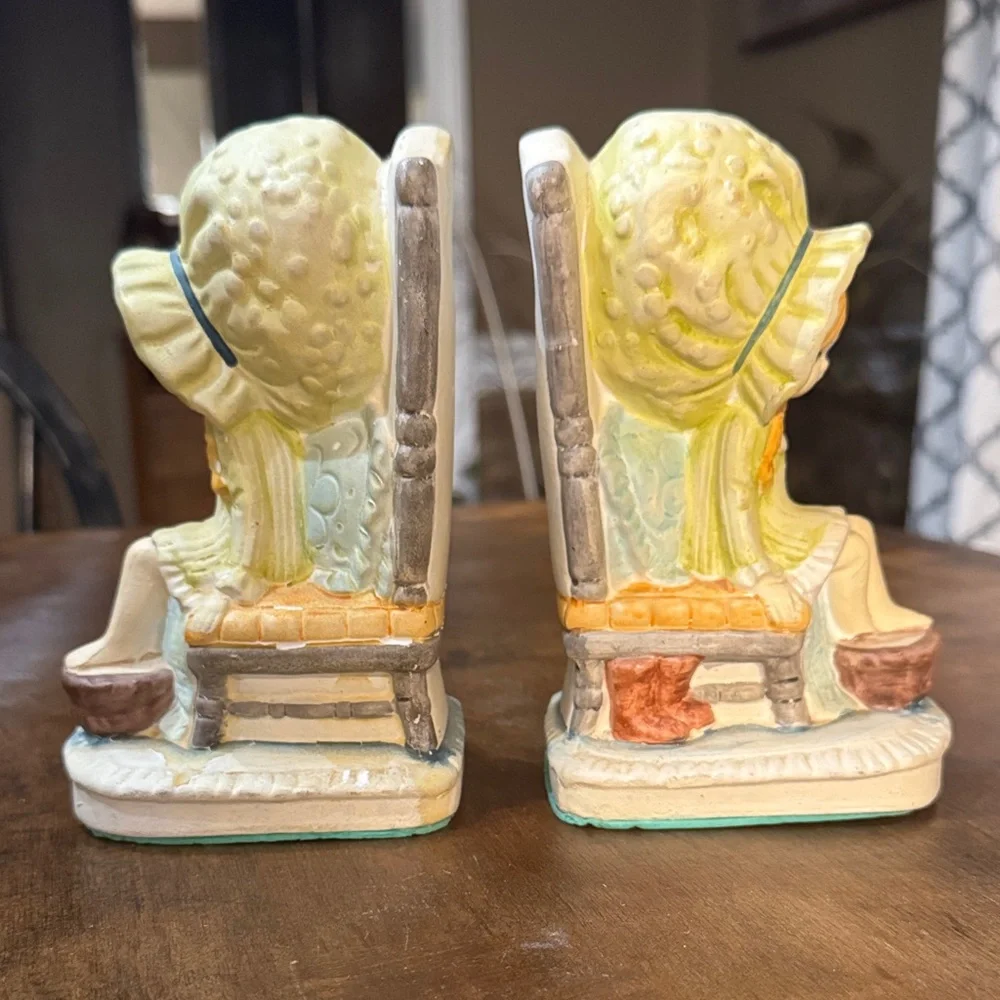 Holiday Fair Little Girl Bookends - Picture 4 of 12
